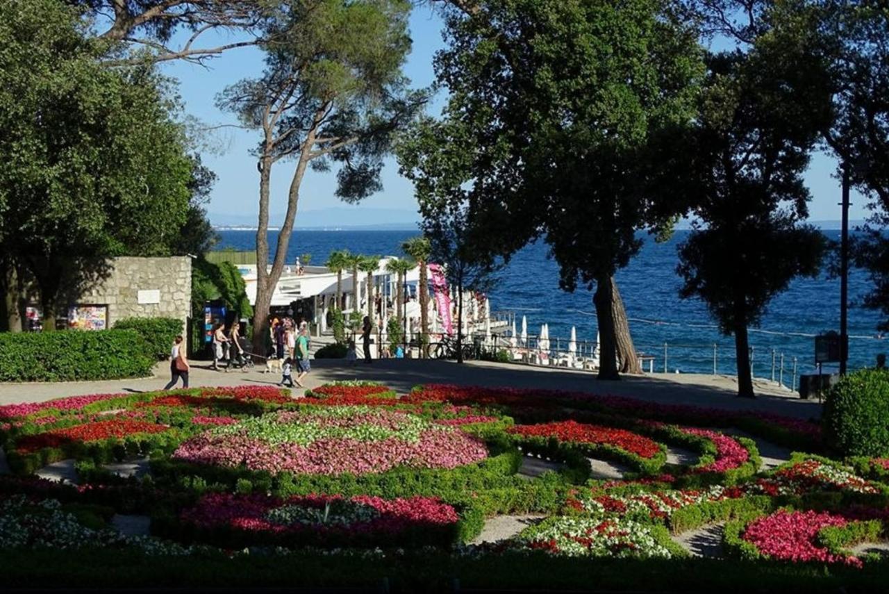 Apt Tennis Prime Location, Parking, Near Beach, Self Check-In Lägenhet Opatija Exteriör bild